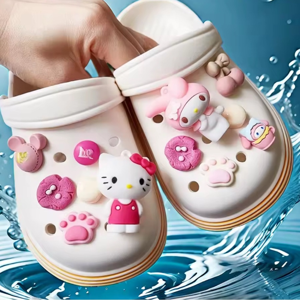 My hello kitty/melody Croc Charm 10 pieces